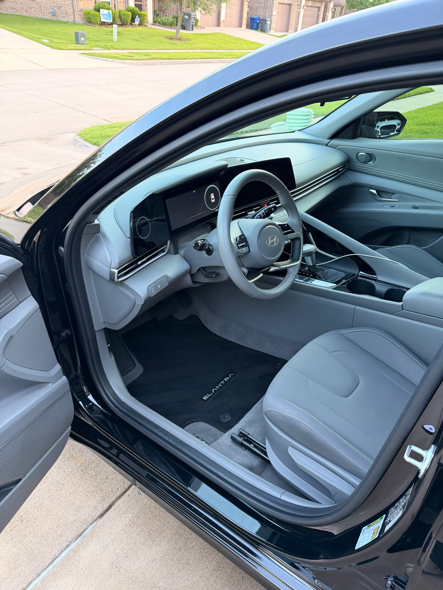 Hyundai Elantra interior detail